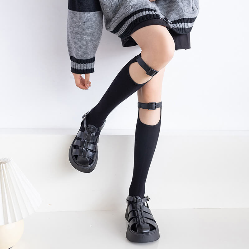 Alternative buckles stockings