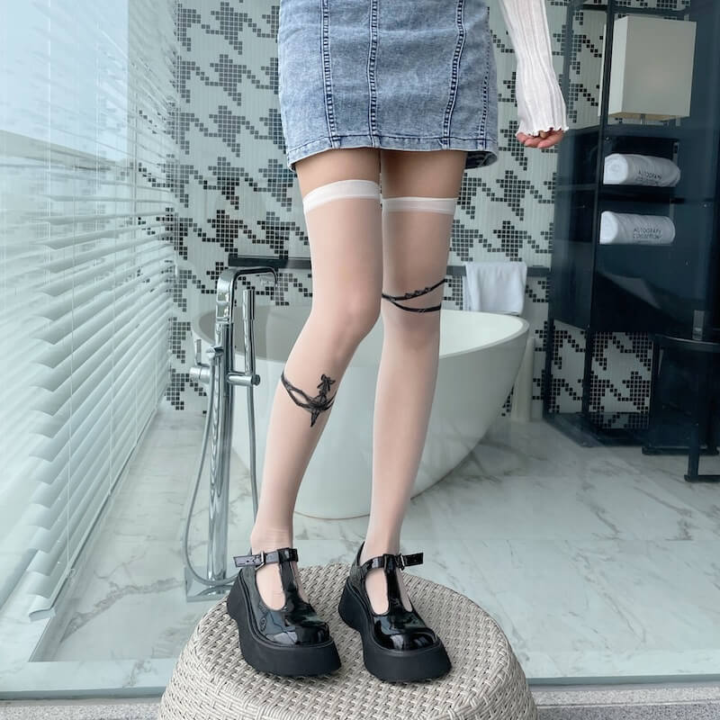 E-girl thin stockings