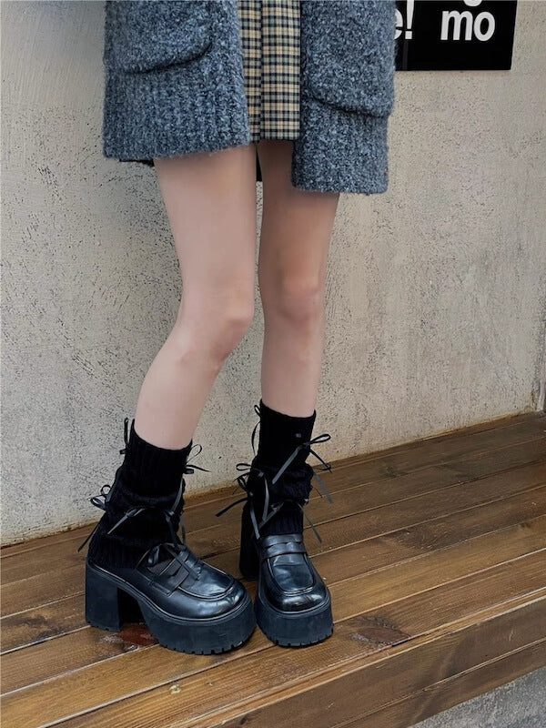 Ribbon girl leg warmers