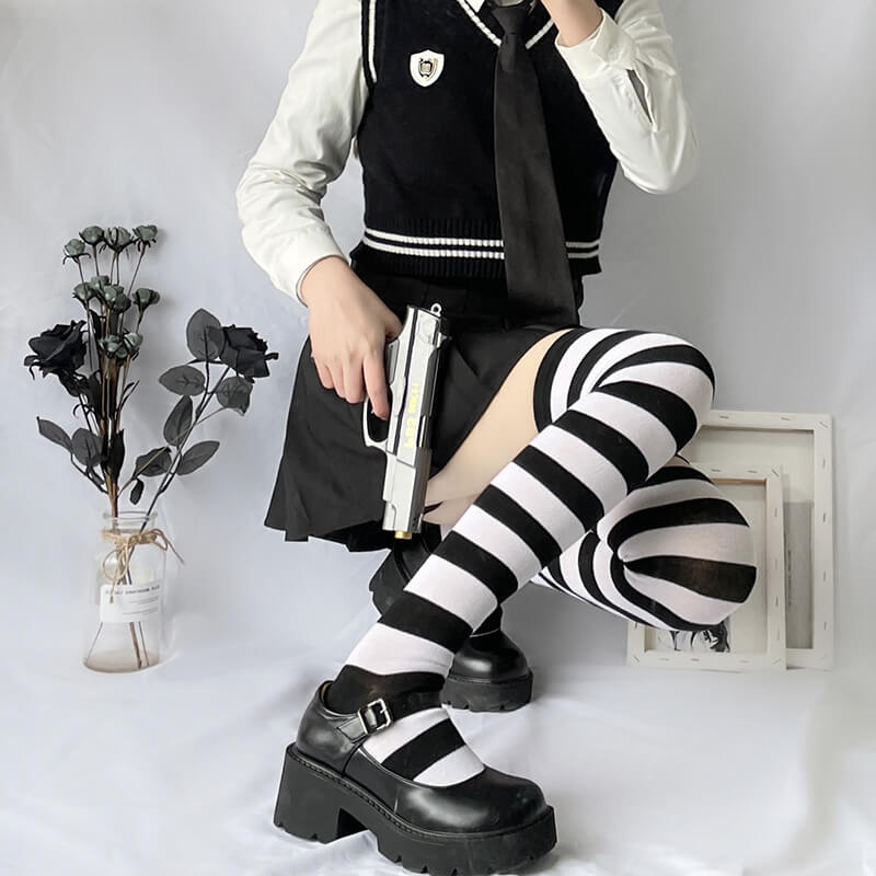 Black white (wide stripes)