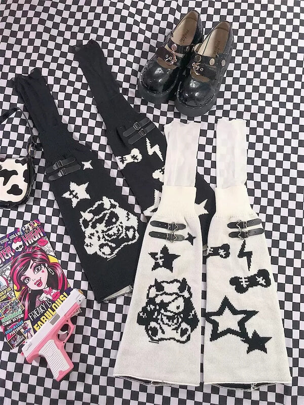 Devil star buckle leg warmers