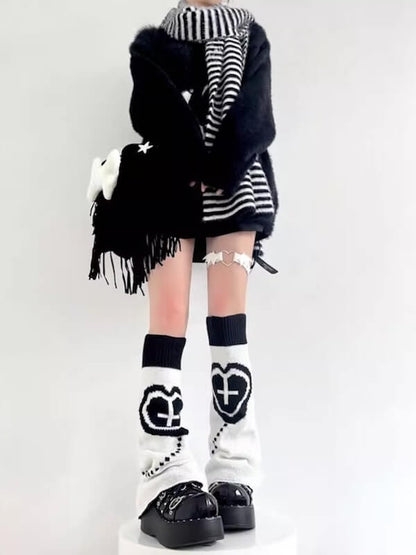 Dollette heart leg warmers