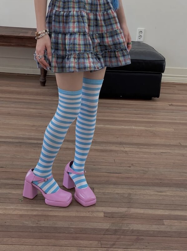 Blue White - Narrow stripes
