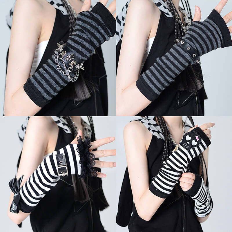 Heart-eyes Skull - Black white