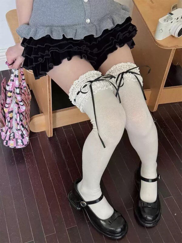 Lolita ruffled lace doll stockings