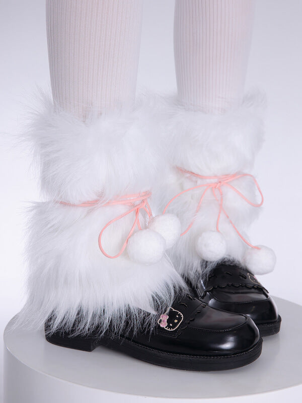 Pompon furry leg warmers