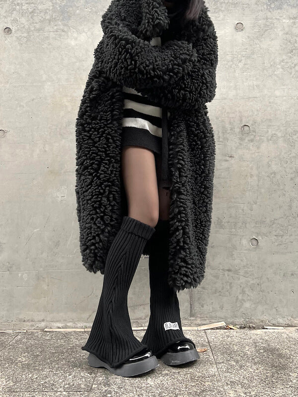 Warm trumpet knit leg warmers