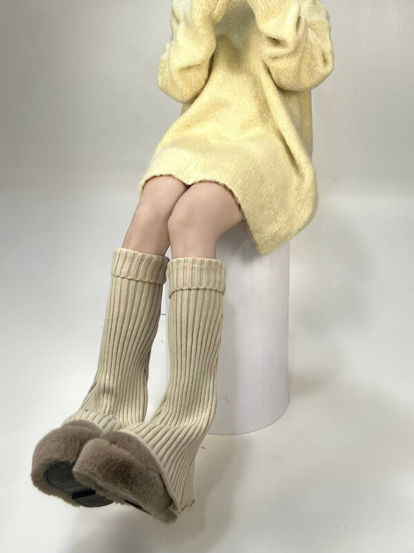 Warm trumpet knit leg warmers